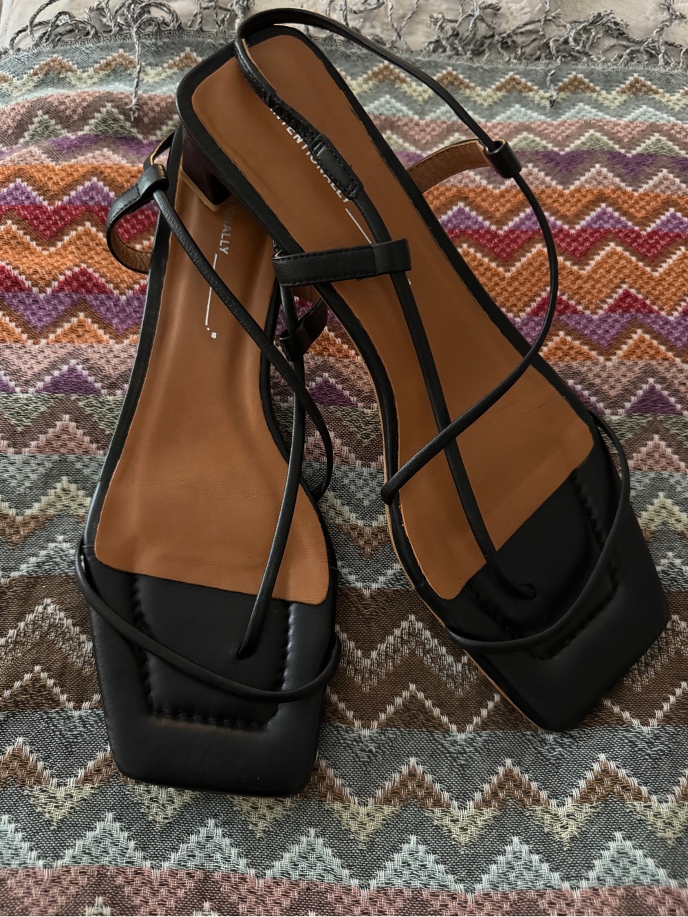 Intentionally Blank, black leather minimalist sandal – made in Spain – size 42